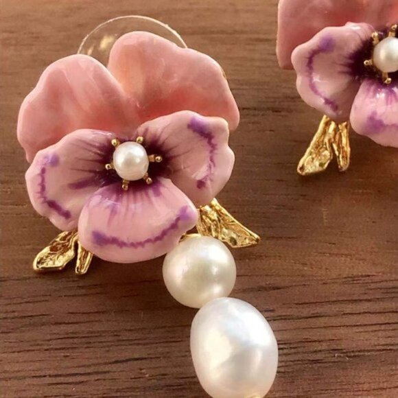 LES NEREIDES Pink Flower 🌸 Pearl Stud Dangle Earrings Anthropologie - Picture 4 of 4